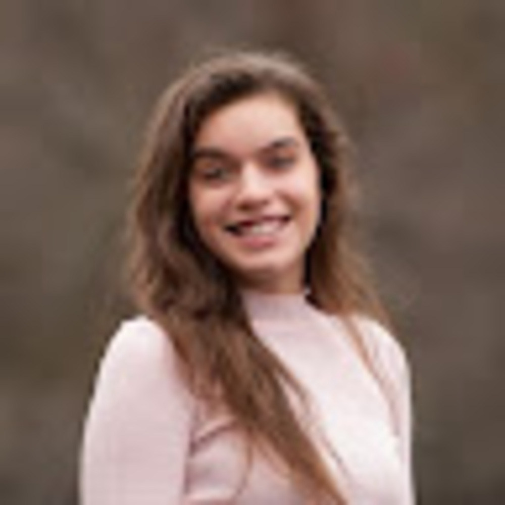 Meet your Posher, Laura